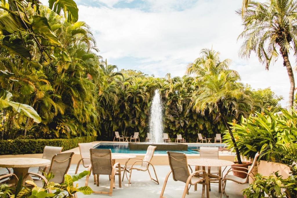 Hotel Coco Palms Playas del Coco Exteriör bild